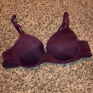 Maroon PINK T-shirt bra